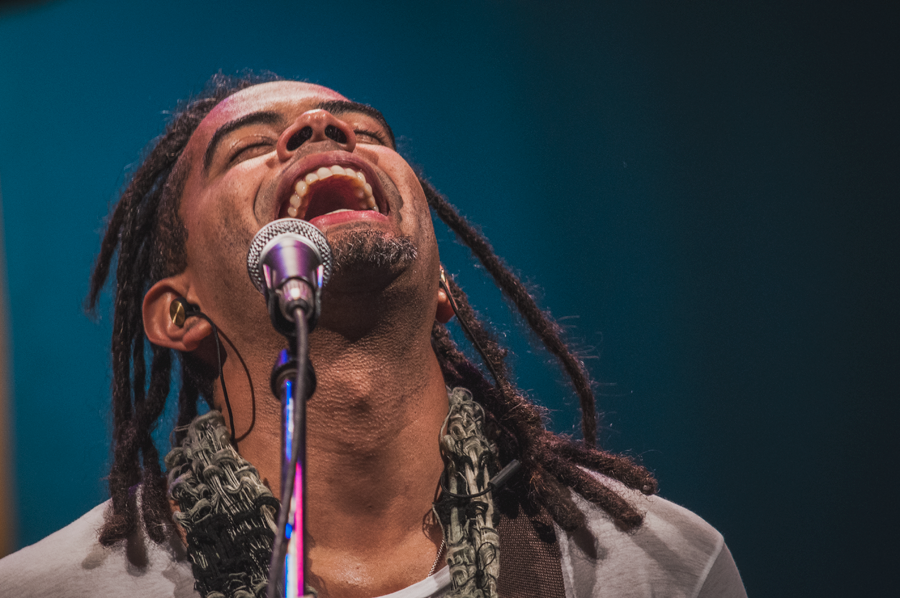 Jair Oliveira – Sambazz
